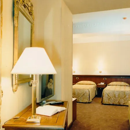 Hosianum Palace 3* רומא